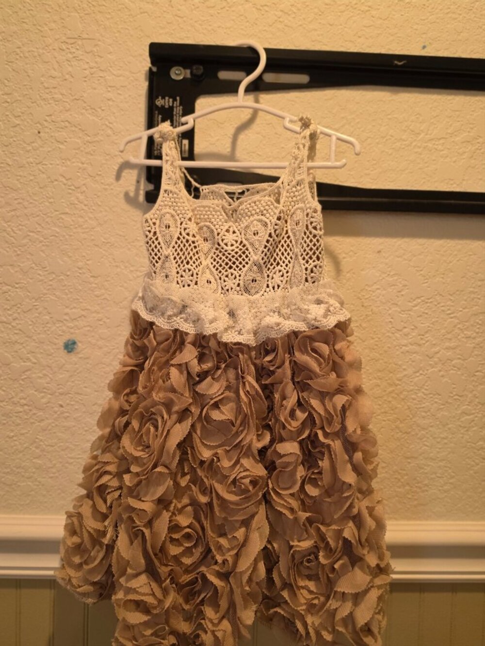 The Couture Baby Girls Beige Rosette Dress Lace Bodice 18-24 mo